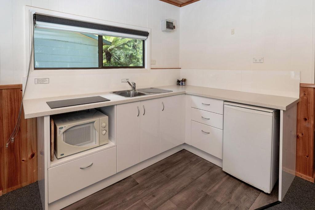 Big4 Strahan Holiday Retreat Екстер'єр фото