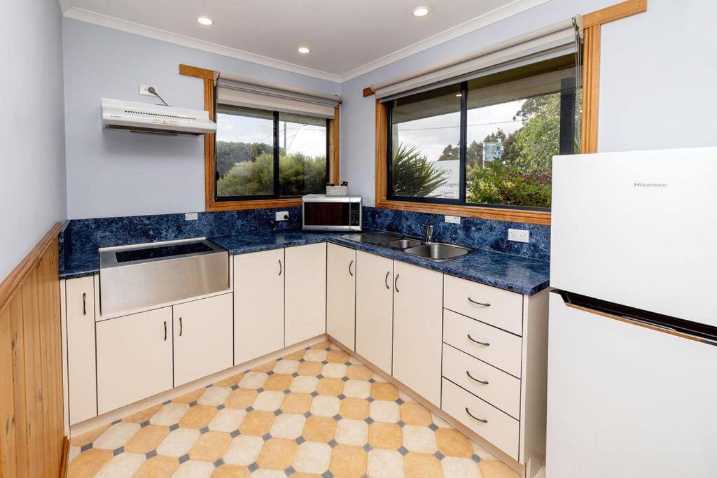 Big4 Strahan Holiday Retreat Екстер'єр фото