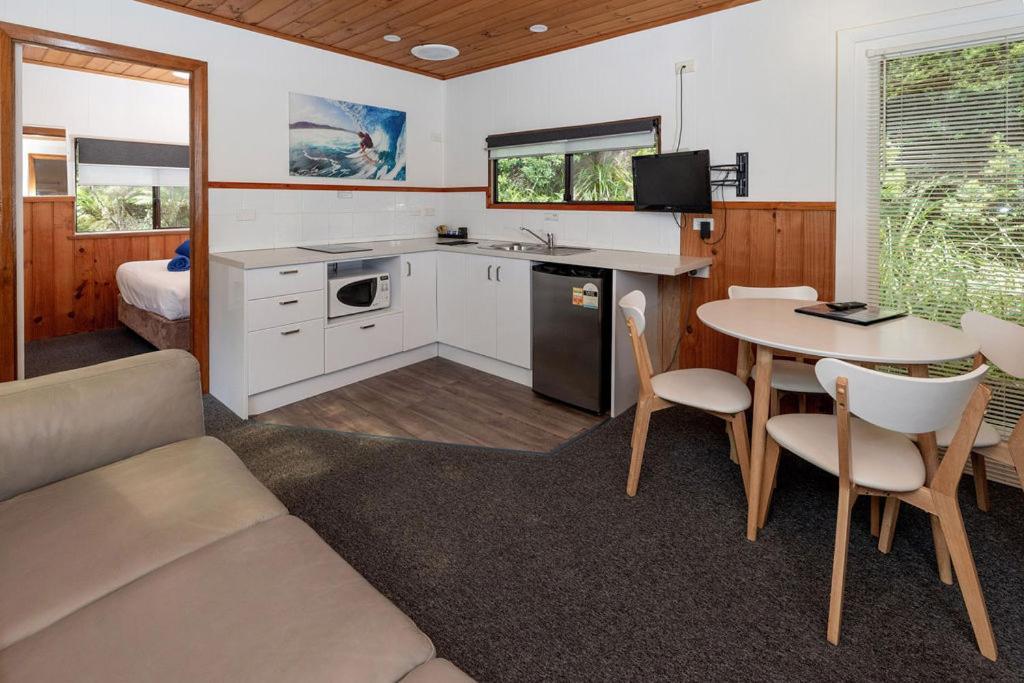 Big4 Strahan Holiday Retreat Екстер'єр фото