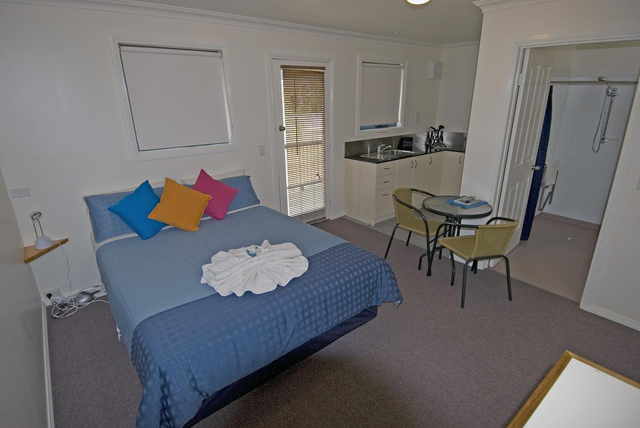 Big4 Strahan Holiday Retreat Екстер'єр фото